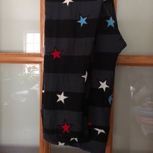 Lularoe NWOT TC Dark Americana Leggings